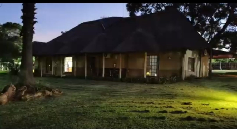 6 Bedroom Property for Sale in Zeerust North West